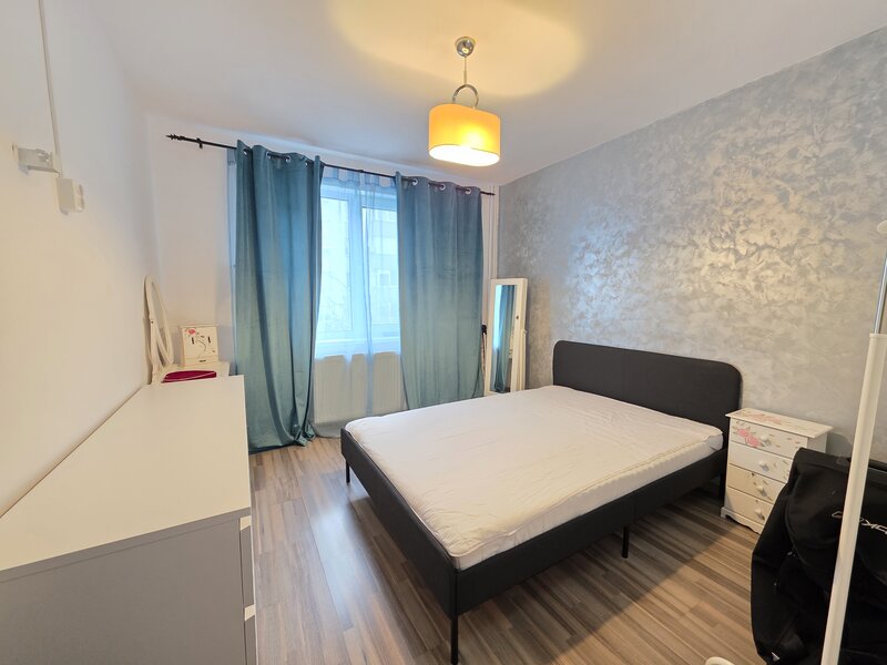 Metrou Nicolae Grigorescu 3 minute, loc de parcare.