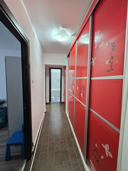 Metrou Nicolae Grigorescu 3 minute, loc de parcare.