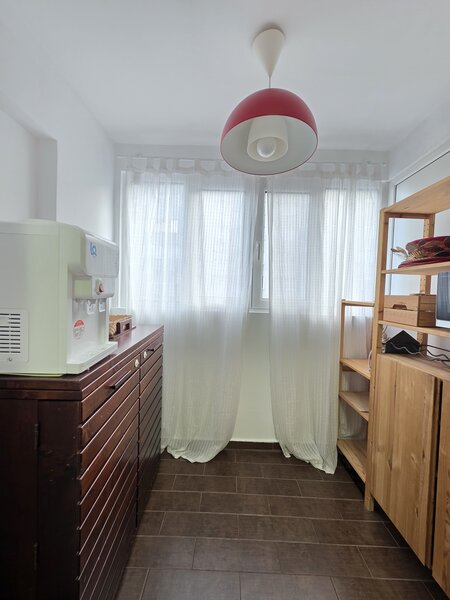 Metrou Nicolae Grigorescu 3 minute, loc de parcare.